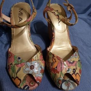 MIA Wedges Sandals 6.5